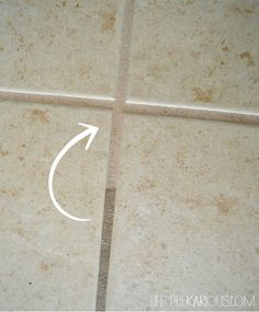 Pulire le fughe di piastrelle e pavimenti: rimedi naturali ... Come pulire le fughe della doccia