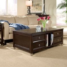 Darby Home Co Kelch Lift Top Coffee Table With Storage En 2021 Mesa De Centro Madera Centros De Mesa Decoración De Unas