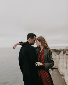 Любовная Пара, Позирующая Пара, Фотосессия Для Пары, Фотографии Симпатичных Пар, Позирование На Парных Фотографиях, Портретная Фотография, Фотография Пары, Книжные Обложки Дизайн