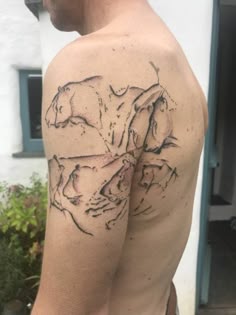 10 mejores imágenes de Tatuajes en el omoplato para hombres 10 mejores imágenes de Tatuajes en el omoplato para hombres