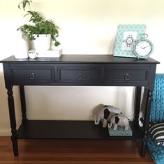 Black Hall Table quality off white timber console with scrolling metal legs/desk Black Hall Table quality off white timber console with scrolling metal legs/desk