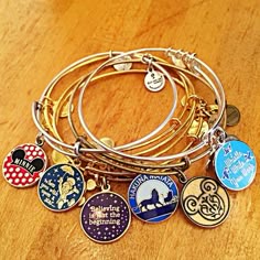 Authentic Alex and Ani Wonder Woman logo 32/" Rafaelian Gold NECKLACE