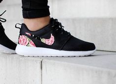 Die 13 besten Bilder von Nike ROSHE TWO | Nike, Nike schuhe Die 13 besten Bilder von Nike ROSHE TWO | Nike, Nike schuhe