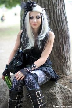Gothic frauen treffen