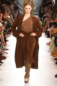 Max Mara Spring 2019 Ready-to-Wear Collection - Vogue