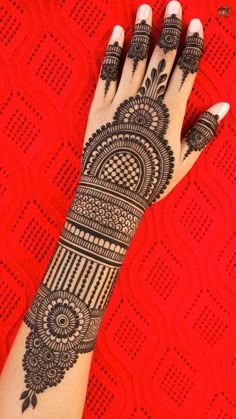 Simple Mehndi Designs Fingers, Latest Simple Mehndi Designs, Mehndi Designs For Kids, Mehndi Designs Front Hand, Stylish Mehndi Designs, Mehndi Simple, Full Hand Mehndi Designs, Mehndi Designs Book, Mehndi Designs For Beginners