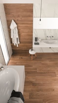Bagno effetto legno: collezioni Jewels e Signature | Mirage | wooden ... Bagno effetto legno: collezioni Jewels e Signature | Mirage | wooden ...