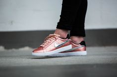 nike tennis classic rosegold nike tennis classic rosegold