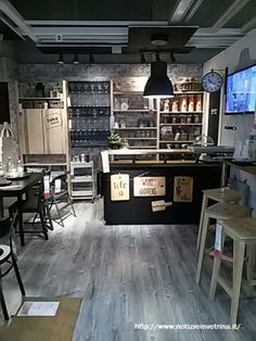 Salotto noce e azzurro Come creare un soggiorno classico/moderno ... Salotto noce e azzurro Come creare un soggiorno classico/moderno ...