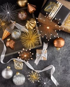 Square Patterned Shape Extra Large Rose Gold Chirstmas Foil Garland Decoration