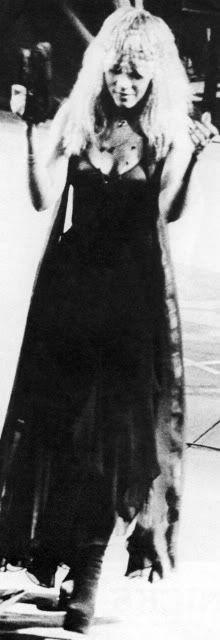 380 Best Stevie Rumours Era Images On Pinterest Nicks In Your Dreams Stevie 1977 Rumours Tour Buckingham Nicks Lindsey Stephanie Lynn