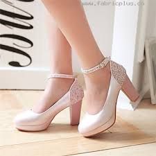 12 Ideas De Tacones De Niñas Tacones Zapatos Para Niñas Zapatos De Chicas