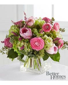 247 Best Flower Arrangements Images Fl Green And White Fl Arrangement See More Love These Old Fashioned Looking Blooms I Can Make Believe M Living A