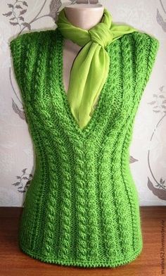 Жилет вязаный "Елочка". Handmade.