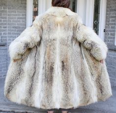 Old Mink Coats For Sale Beautiful Vintage Coyote Fur Coat Size 8 10 In Old Mink Coats For Sale Beautiful Vintage Coyote Fur Coat Size 8 10 In