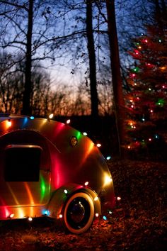 our tiny trailer taking some photos to feature it on our 2011 christmas card teardrop - Rv Christmas Decorations our tiny trailer taking some photos to feature it on our 2011 christmas card teardrop - Rv Christmas Decorations