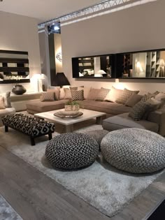 Luxury Living Rooms Ideas #LuxuryLivingRoomDesign Black Luxury Living Room Interior, Interior Design, Home, Dekorasi Rumah, Inredning, Arredamento, Decoracion De Interiores, Lounge, Room Interior