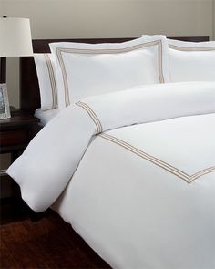 Italian Hotel Satin Sched Bedding In Blush Bedrooms I Love Hotel Style Bedding Love Crisp White Linens