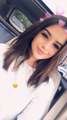 Nacktes mädchen dating site selfies
