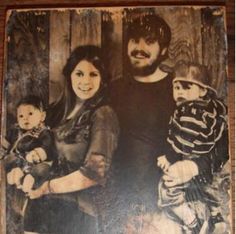 217 Best Things To Do With Old Family Photos Images Cadre Photo Diy Wooden Picture Take A Favorite Photo Piece Of Wood Mod Podge And Gel Medium Create Your Own Unique Family