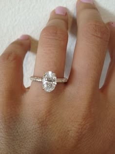 2 00 Ct Round Cut D Si1 Diamond Solitaire Engagement Ring 14k White Small Oval Diamond And Thin But Intricate Band