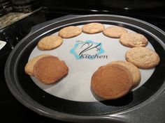 BPA Free and FDA and LFGB-Approved Professional Grade Non Stick Non Skid Non Slip Reusable Heat-Resistant 60×40cm Large Silicone Baking Mat for Pastry Rolling with Measurements Red BPA Free and FDA and LFGB-Approved Professional Grade Non Stick Non Skid Non Slip Reusable Heat-Resistant 60×40cm Large Silicone Baking Mat for Pastry Rolling with Measurements Red