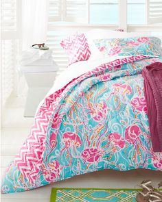 Lilly Pulitzer Bedding Monogram House Goals Lilly Pulitzer Resort Chic Comforter And Sham Collection