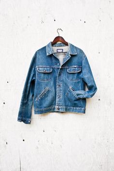 Acid Wash Denim Floral Print Long Jacket with Pockets XXL 1X 80s to 90s vintage oversize button up top 46 bust Blue Long Sleeve Shirt