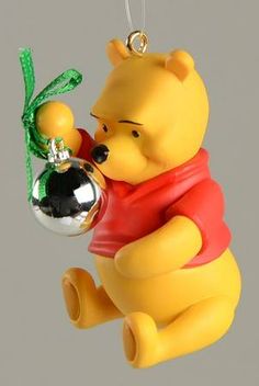 Hallmark Ornament Disney/'s Winnie the Pooh Reflects on Christmas 2010 NIB