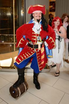 captain morgan costume