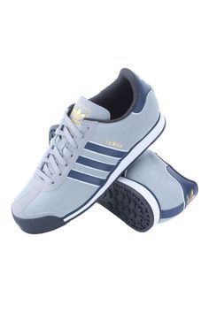 Adidas sono è 3. Adidas sono è 3.