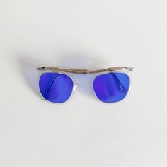 2 pcs Colliers de lunettes pour lunettes de soleil Femmes Lunettes de lecture Chaîne avec pendentif fleur à quatre feuilles Lunettes Bande Lunettes 2 pcs Colliers de lunettes pour lunettes de soleil Femmes Lunettes de lecture Chaîne avec pendentif fleur à quatre feuilles Lunettes Bande Lunettes