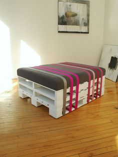 furniture made from skids pallet patio modern pallet furniture design and decor ideas for your new home diy wooden sofa or couch beds coffee tables chairs garden designs 47 beste afbeeldingen van 101 crates furniture made from skids pallet patio modern pallet furniture design and decor ideas for your new home diy wooden sofa or couch beds coffee tables chairs garden designs 47 beste afbeeldingen van 101 crates