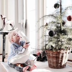 Diese tischleuchte möchte ich haben… …und diesen tollen baumschmuck ... Stue juletræ