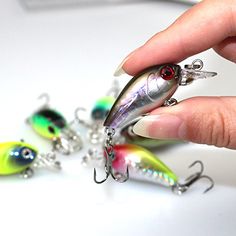 50pcs//lot Fishing Lures Mini Minnow Lure Cricket insect Crank Bait Tackle