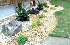 Landscaping with Rocks and Gravel | Landscaping with rocks, Small front