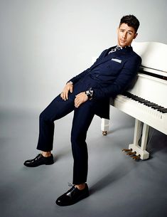 Ki most kevin jonas randevú