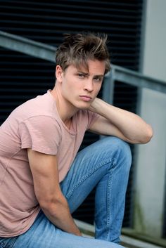 Jannik Schümann Jannik Schümann