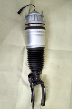 # KYB Heavy Duty Arrière Droit Amortisseur pour Land Rover Freelander 2 LF FA