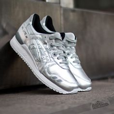 asics gel lyte iii trainers with iridescent detail asics gel lyte iii trainers with iridescent detail