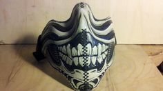 Die 9 besten Bilder zu Motorradmaske | masken, leder, helm Die 9 besten Bilder zu Motorradmaske | masken, leder, helm
