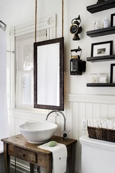 80 Best Black White Gray Bathrooms Images On Pinterest 10 Dreamiest Vintage Bathrooms
