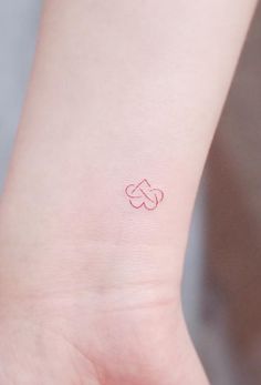 Micro infinity heart by Witty Button Girly Tattoos, Pretty Tattoos, Beautiful Tattoos, Couple Tattoos, Finger Tattoos