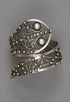 Amazing Antique 925 Sterling Silver Handmade Beautiful Fine Work Unique Cuff Bracelet Bangle For Women/'s Ruby Gemstone Cuff Bangle W-107