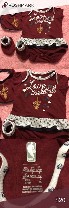 One Pair Cleveland Cavaliers Maroon Gold Double Wide For Bare Feet Wristbands