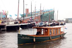 pedalo canals salonboten