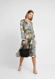 PINK Justyne patterned dress Ulla Johnson Gallakjoler PINK Justyne patterned dress Ulla Johnson Gallakjoler