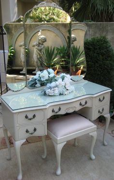 162 Amazing Queen Anne Furniture Images French Provincial Bedroom Dressing Table Queen Anne Vintage