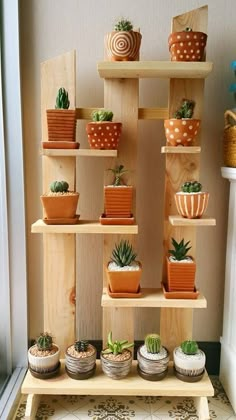 Cactus en macetas personalizadas con pintura Diy Home Décor, Diy Plant Stand, Diy Home Decor, Plant Stand Indoor, Home Decor