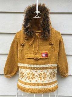 SiSiVe (sisive) på Pinterest Vilde Mønsterhefte, Tunika genser jakke | Tovet genser
